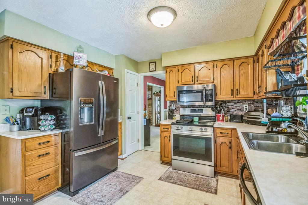 5476 HUCKLEBERRY DRIVE