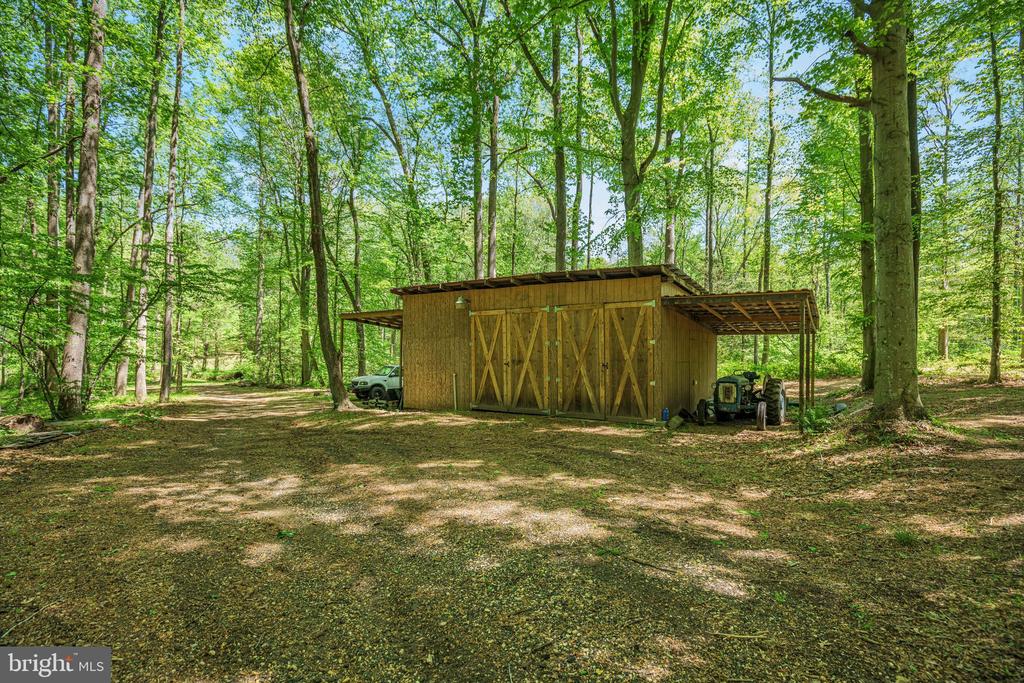 5476 HUCKLEBERRY DRIVE