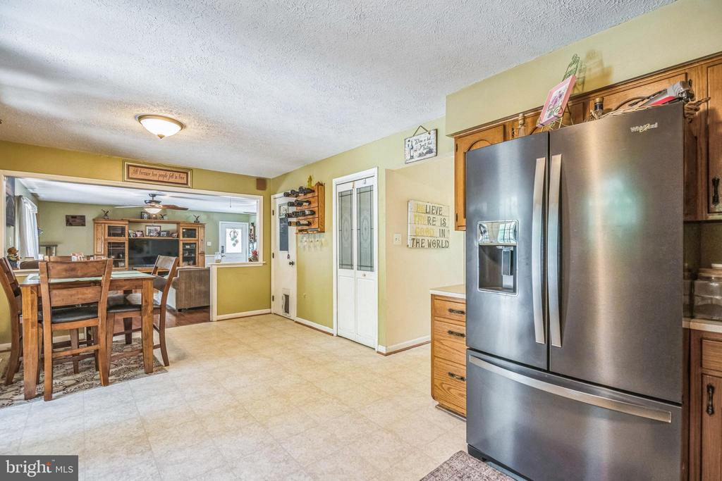 5476 HUCKLEBERRY DRIVE