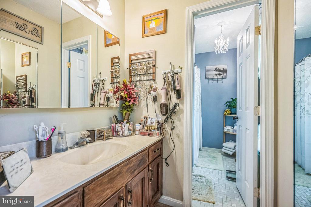 5476 HUCKLEBERRY DRIVE