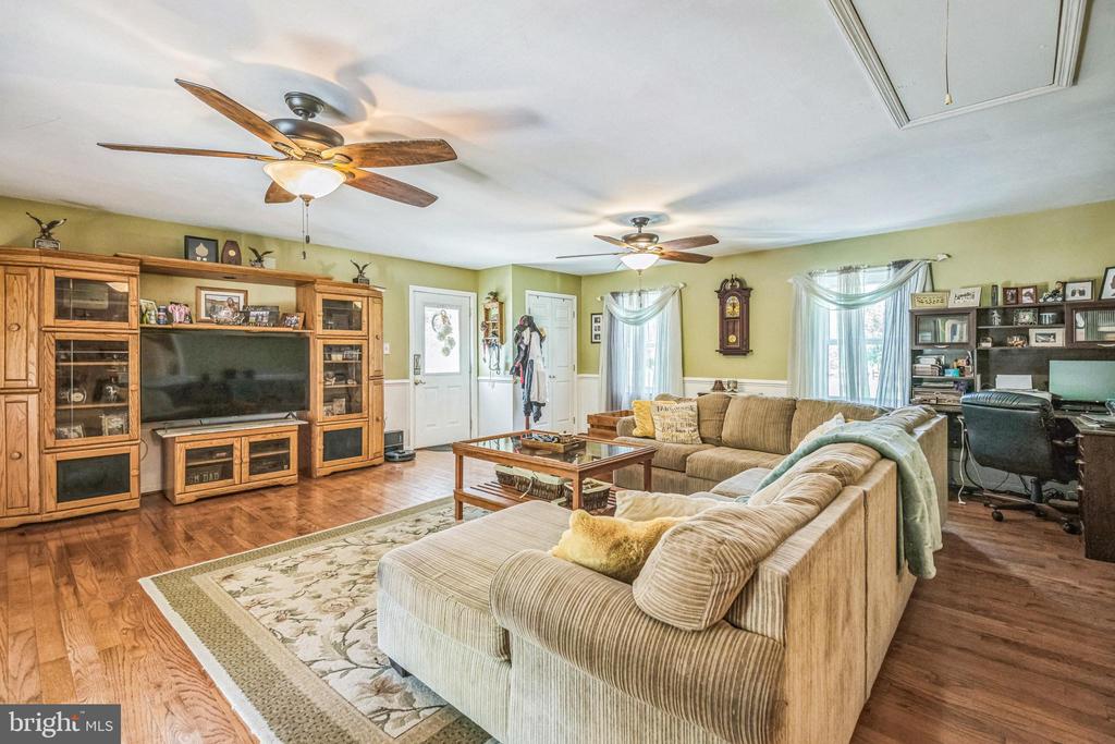 5476 HUCKLEBERRY DRIVE