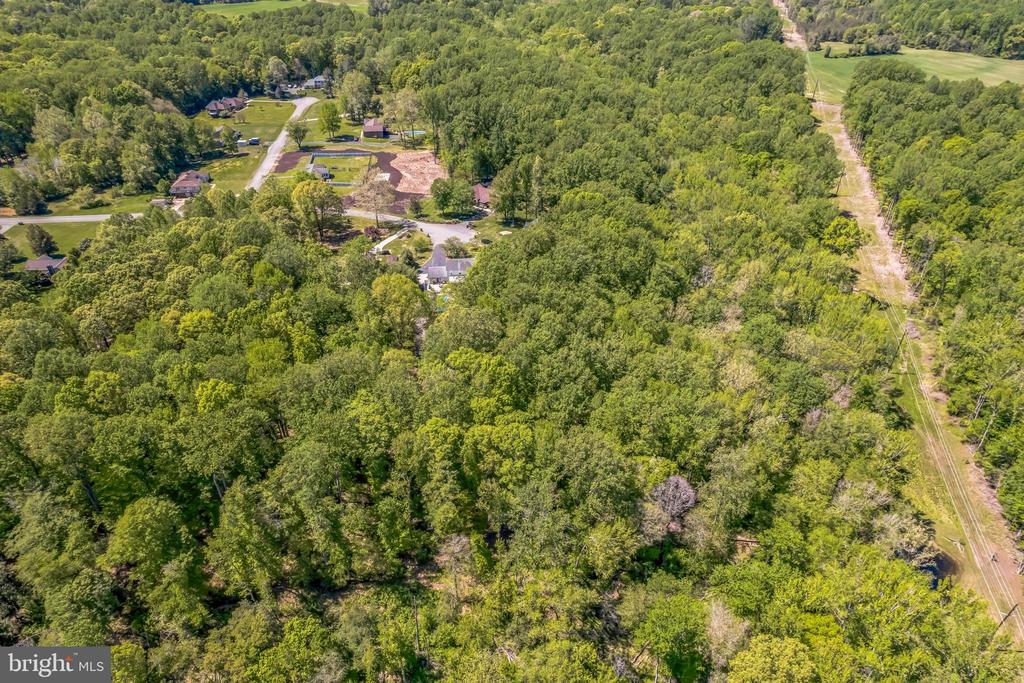 5476 HUCKLEBERRY DRIVE