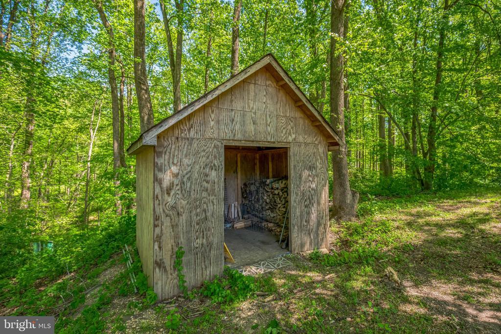 5476 HUCKLEBERRY DRIVE