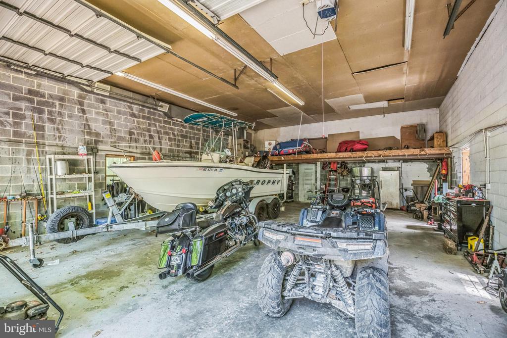5476 HUCKLEBERRY DRIVE