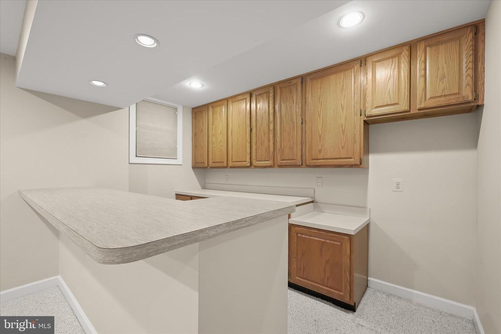 8649 GOLDENSTRAW LANE