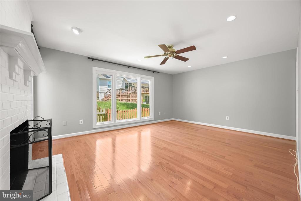 8649 GOLDENSTRAW LANE