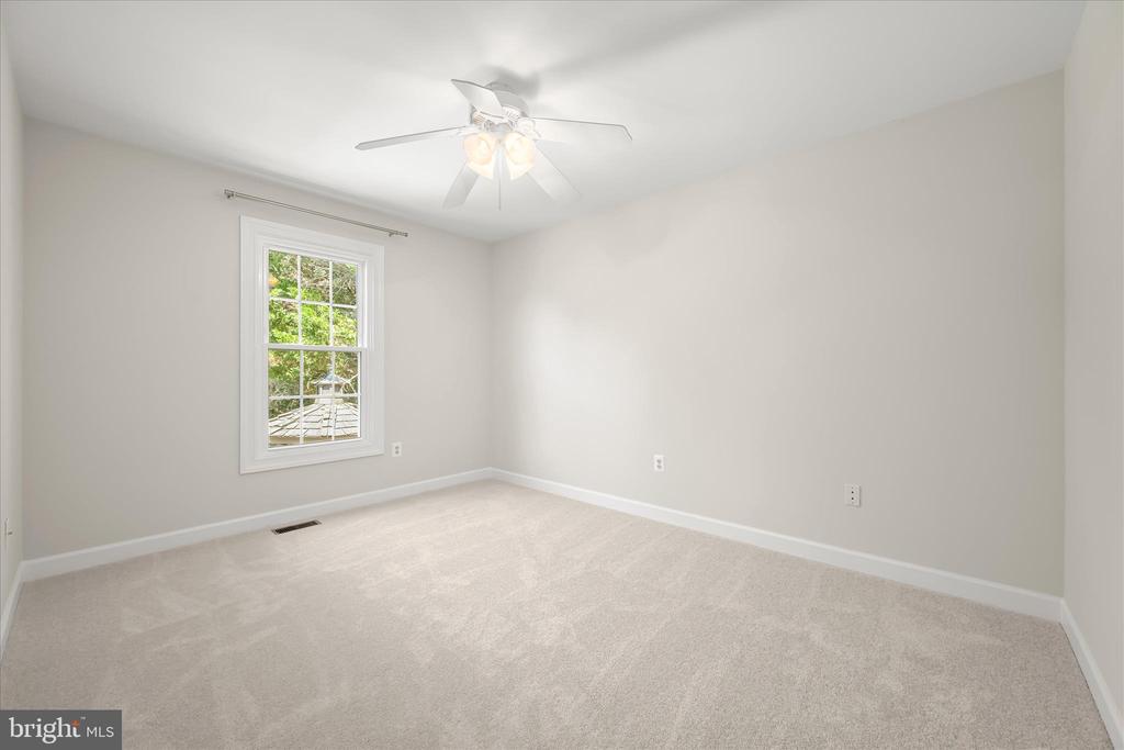 8649 GOLDENSTRAW LANE