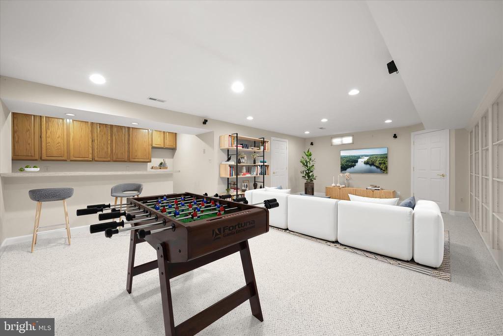 8649 GOLDENSTRAW LANE