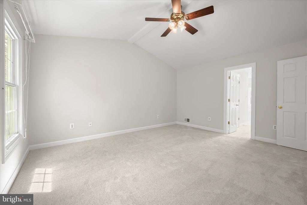 8649 GOLDENSTRAW LANE
