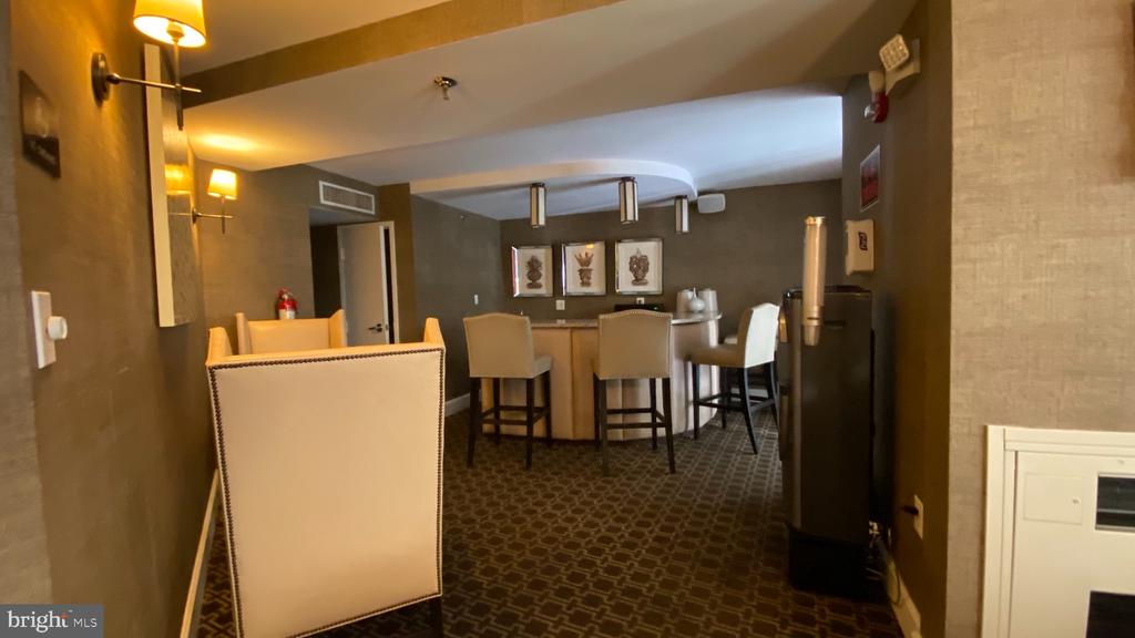 10101 GROSVENOR PLACE 1107
