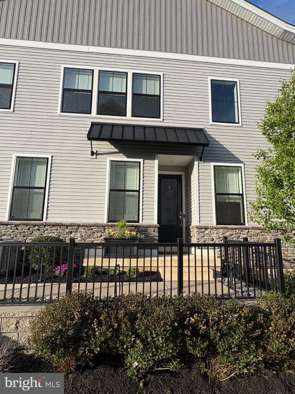 49 TRADESVILLE DRIVE