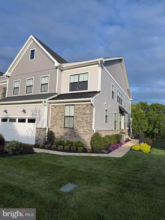 49 TRADESVILLE DRIVE