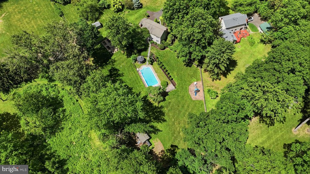 4687 WOODFIELD CIRCLE