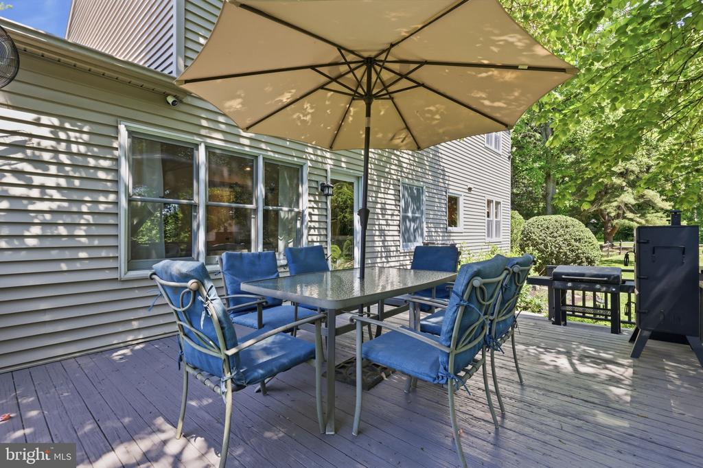 4687 WOODFIELD CIRCLE