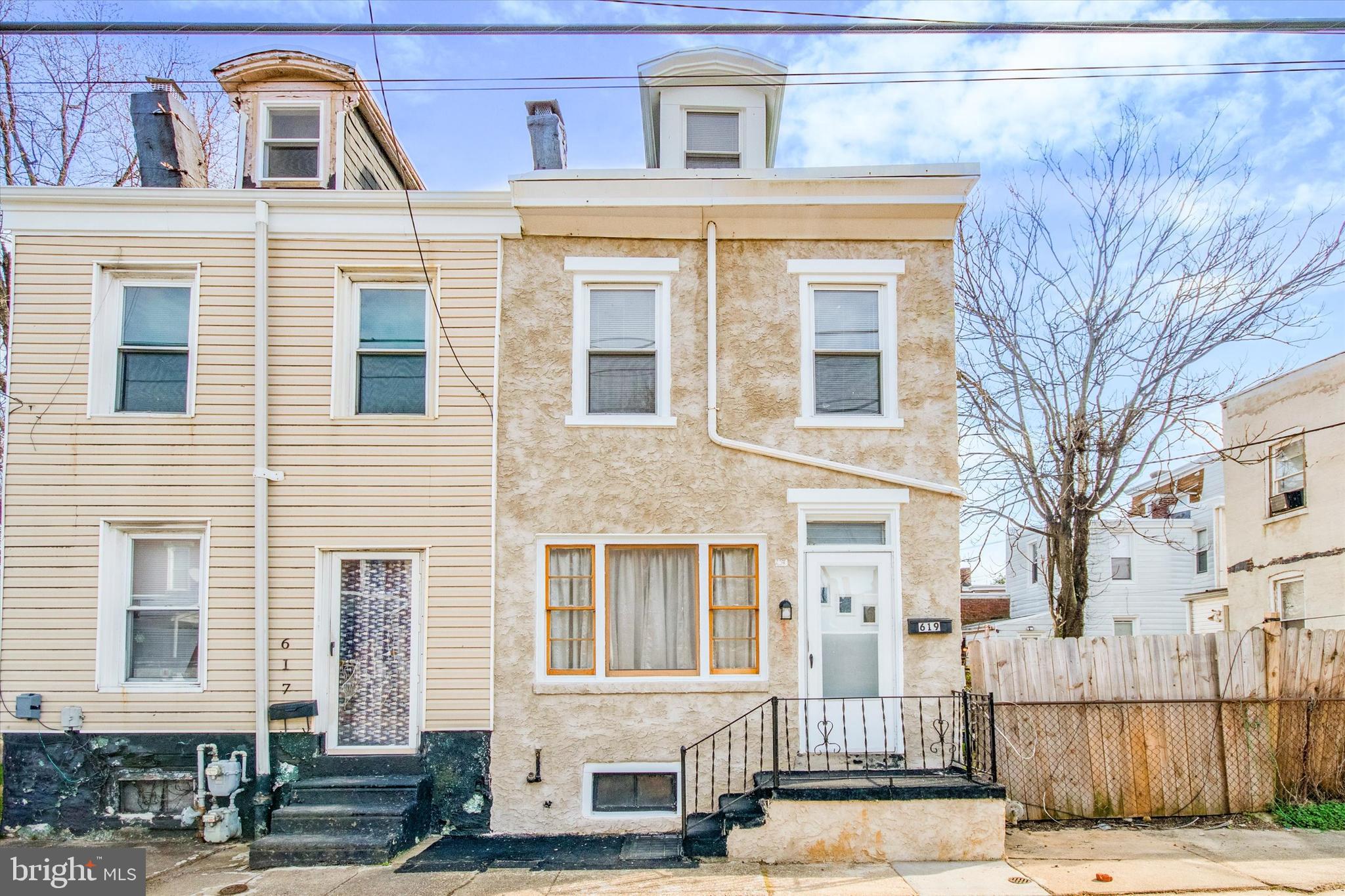 619 W 5TH STREET