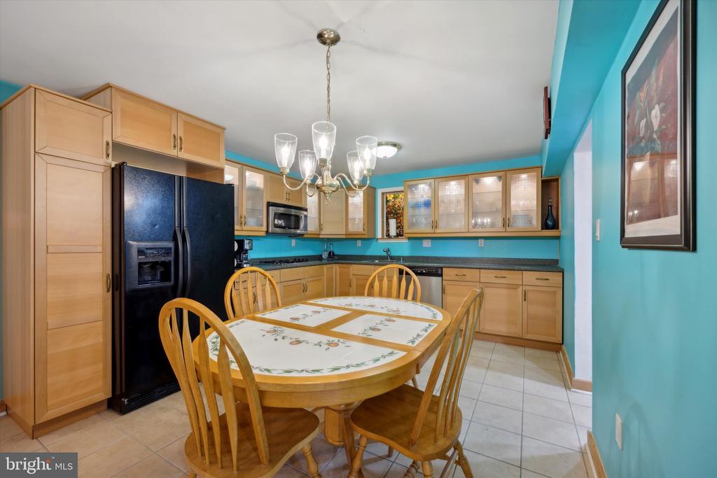 1 ROSE TREE DRIVE