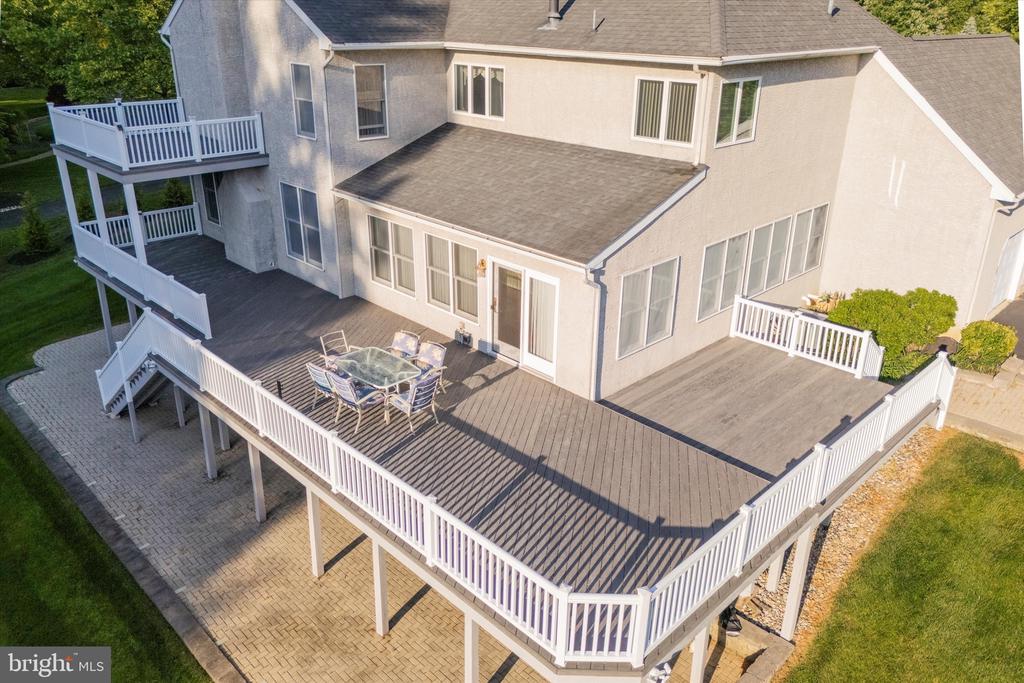 1 ROSE TREE DRIVE