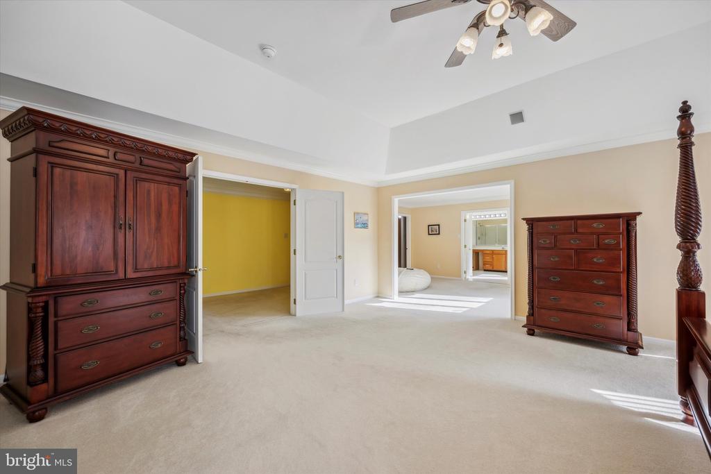 1 ROSE TREE DRIVE
