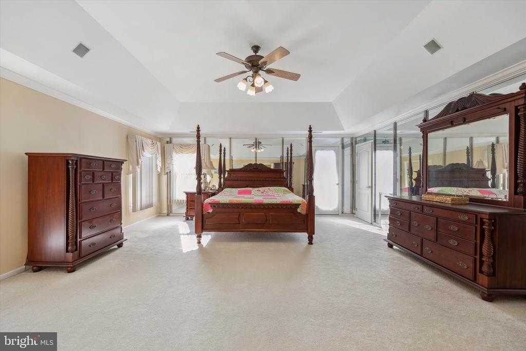 1 ROSE TREE DRIVE