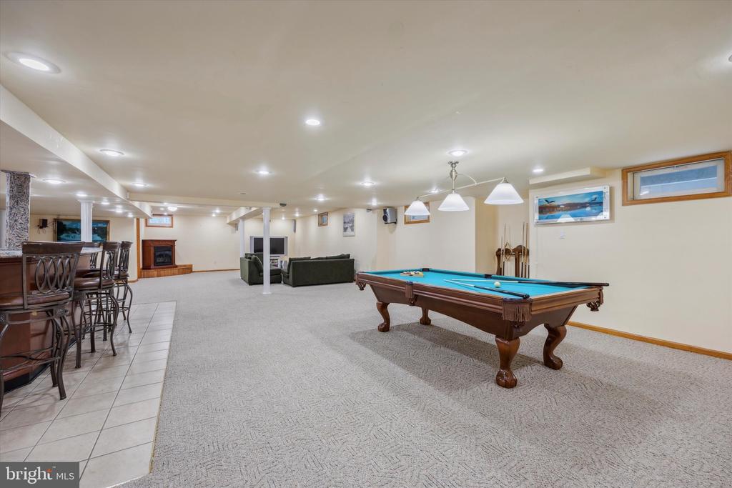 1 ROSE TREE DRIVE
