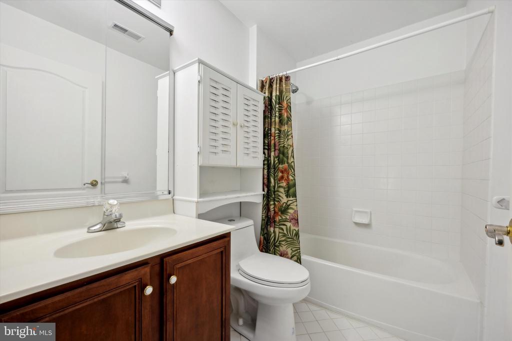 1 ROSE TREE DRIVE