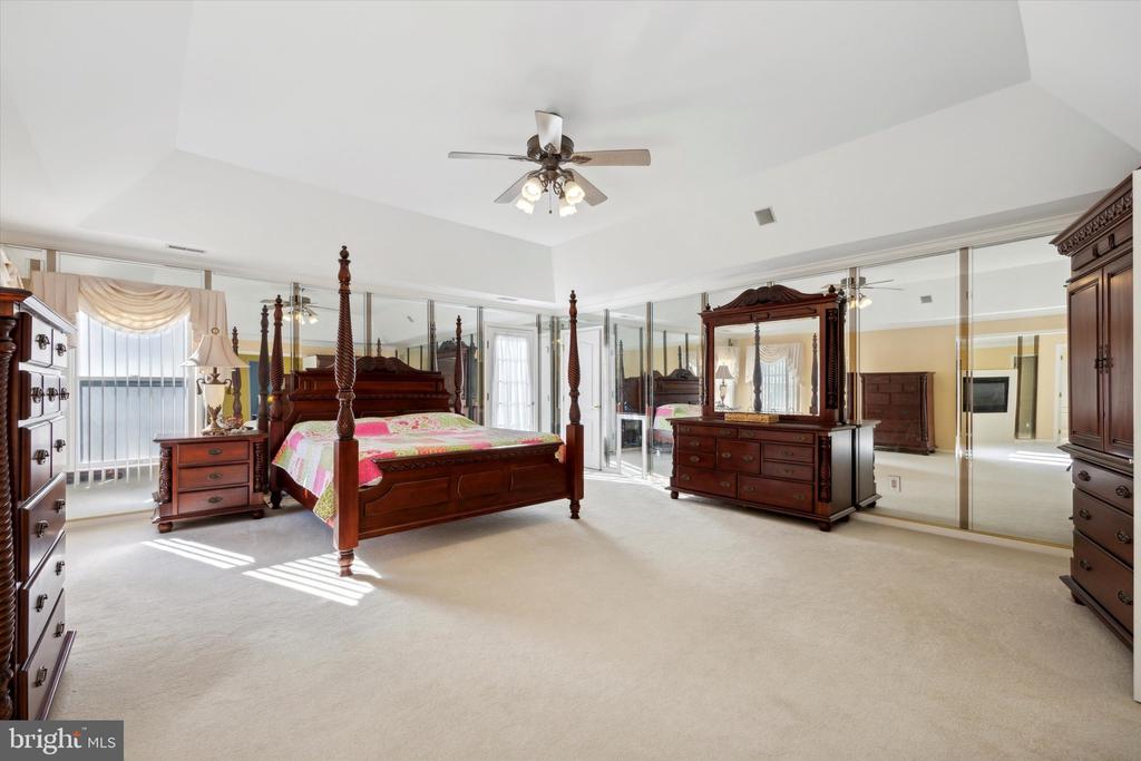 1 ROSE TREE DRIVE