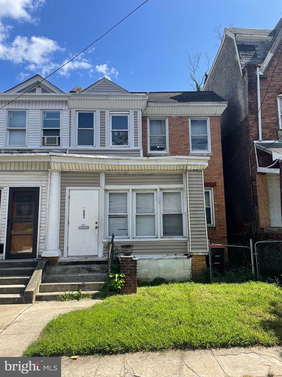 221 W 9TH STREET