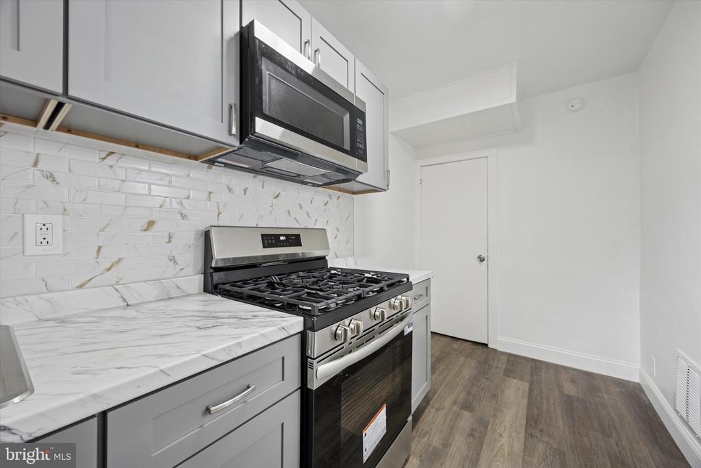 2515 S 68TH STREET