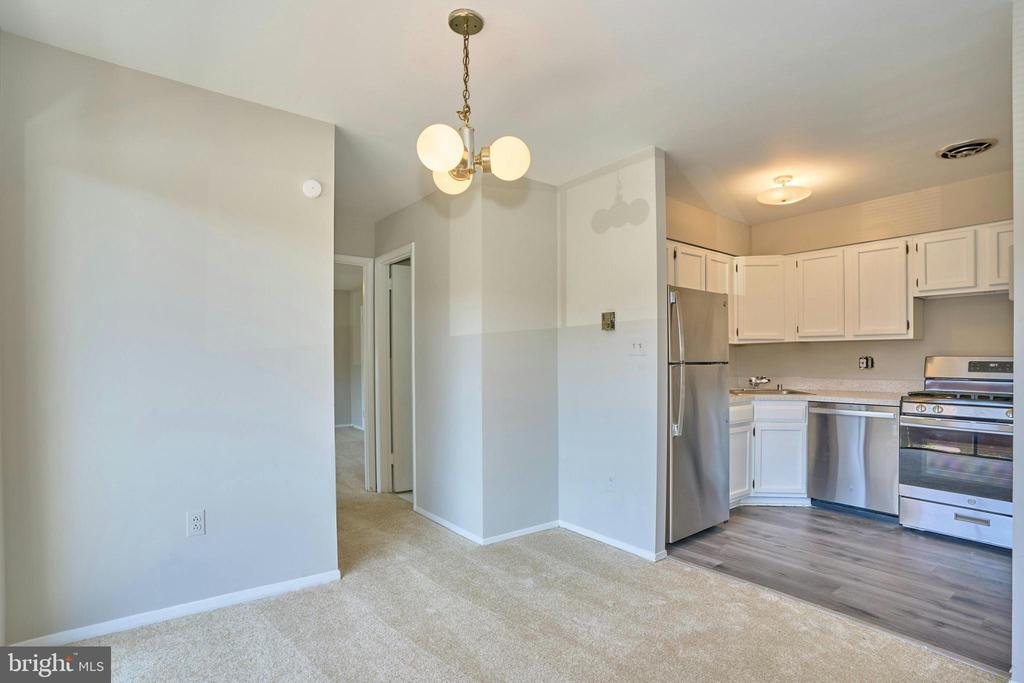 1504 S GEORGE MASON DRIVE 10
