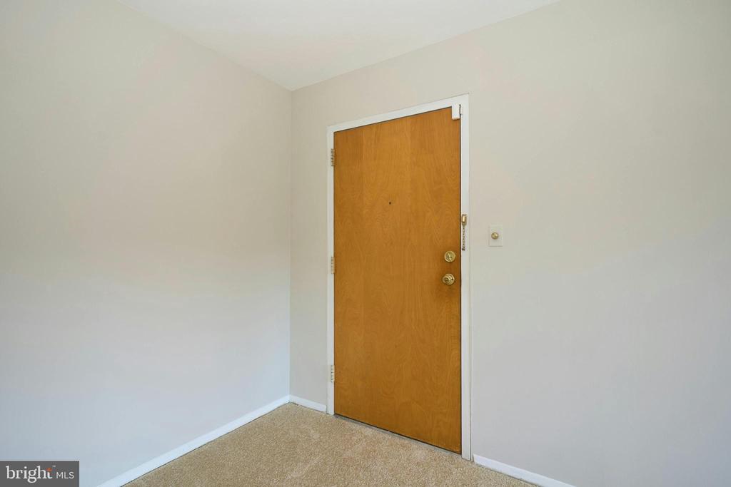 1504 S GEORGE MASON DRIVE 10
