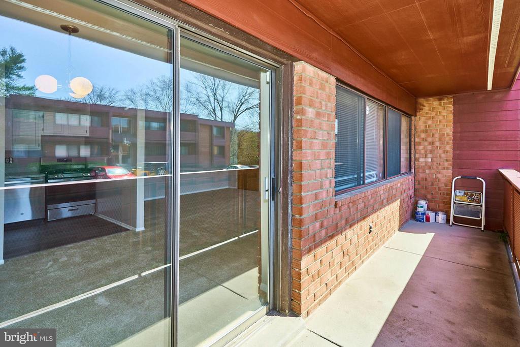 1504 S GEORGE MASON DRIVE 10