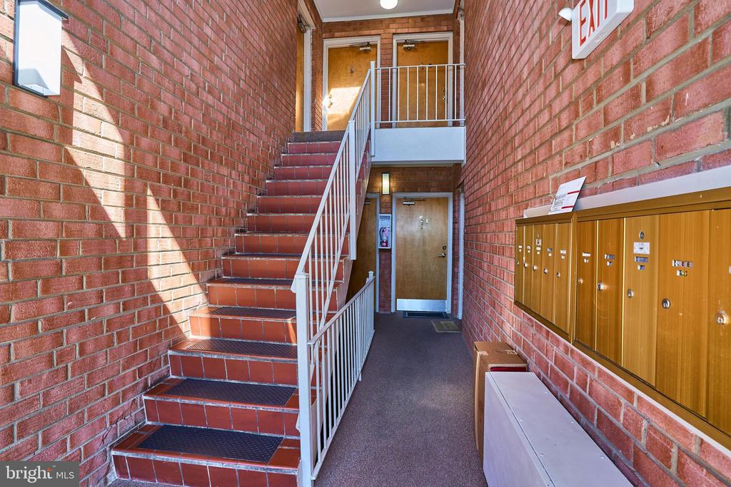 1504 S GEORGE MASON DRIVE 10