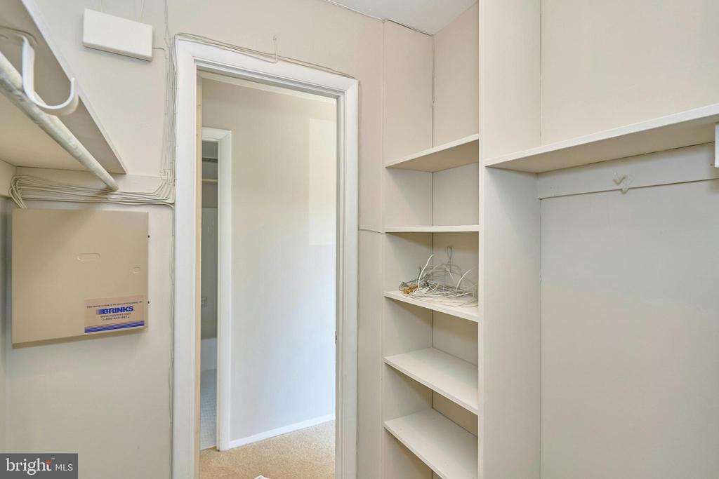 1504 S GEORGE MASON DRIVE 10