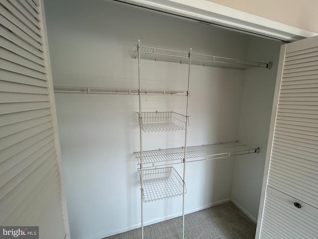 1931 N CLEVELAND STREET Unit: 402
