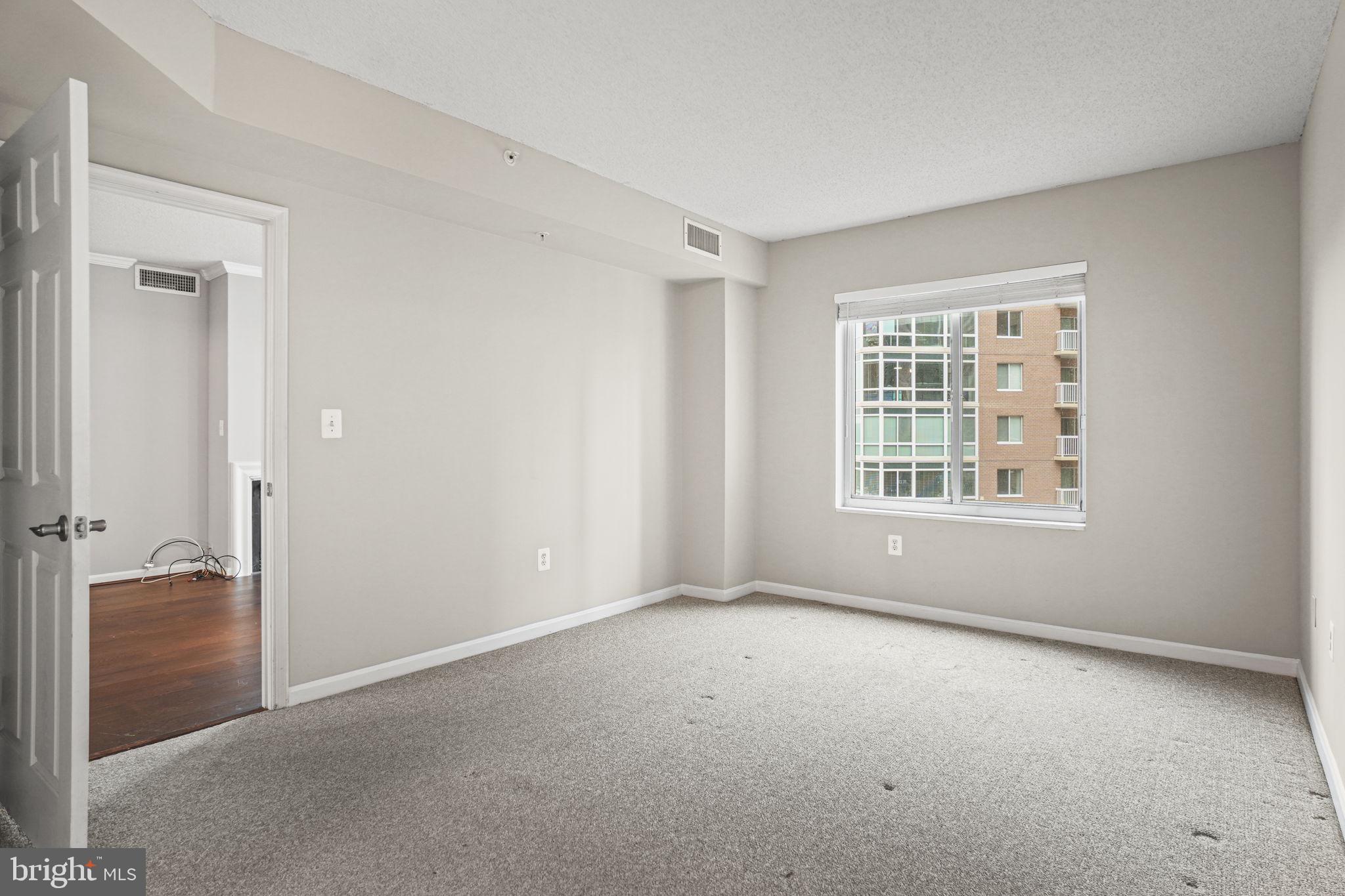 3101 N HAMPTON DRIVE 914