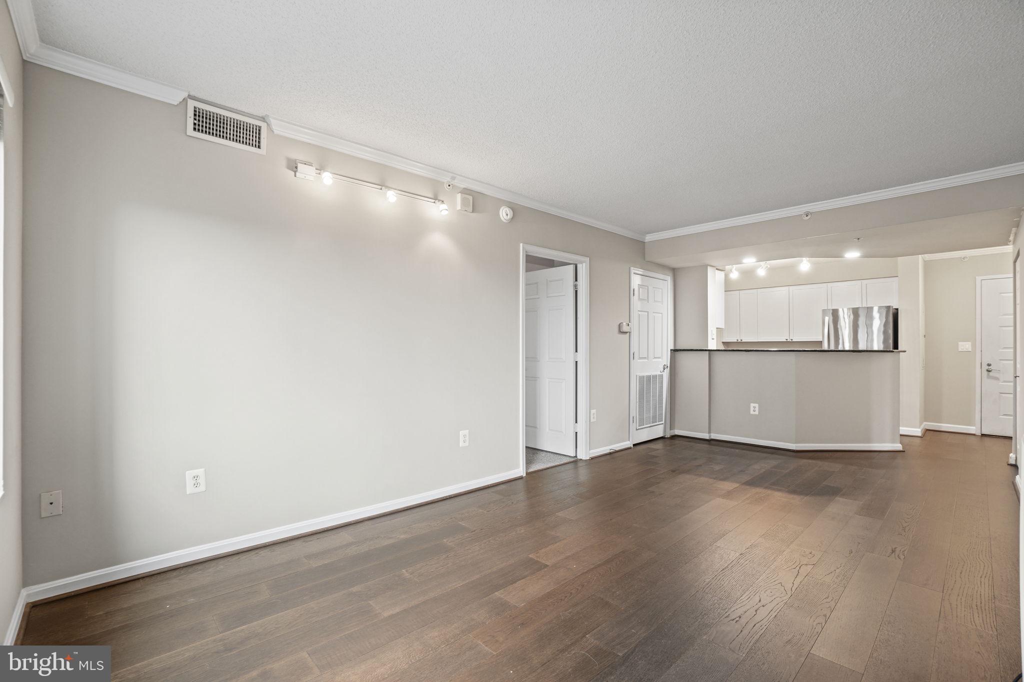3101 N HAMPTON DRIVE 914