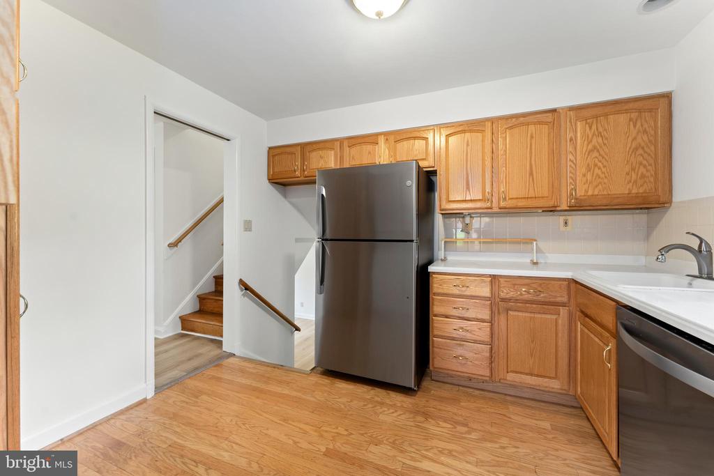 6012 KELLEY COURT