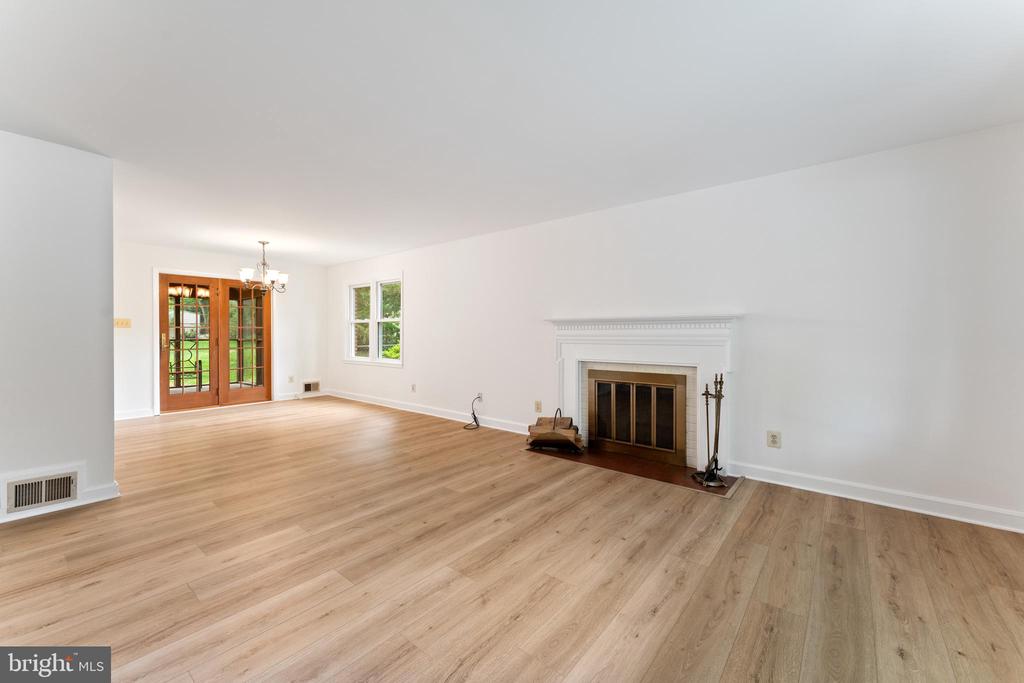 6012 KELLEY COURT