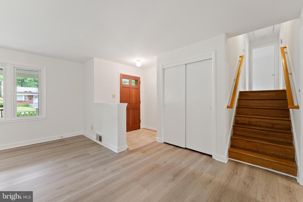 6012 KELLEY COURT