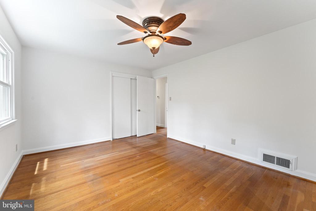 6012 KELLEY COURT