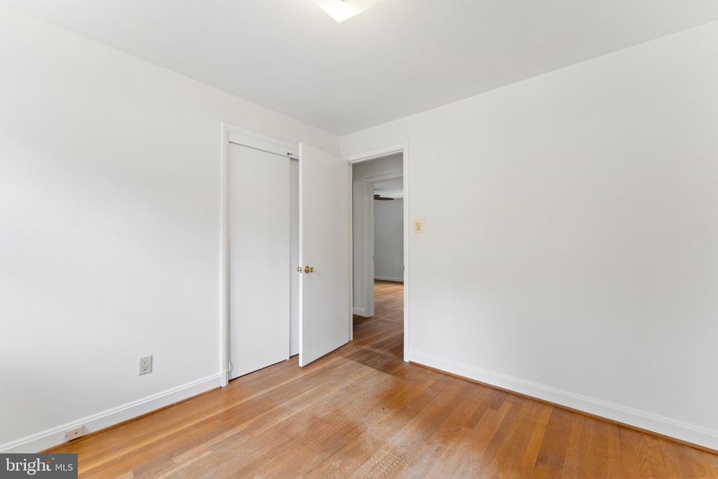 6012 KELLEY COURT