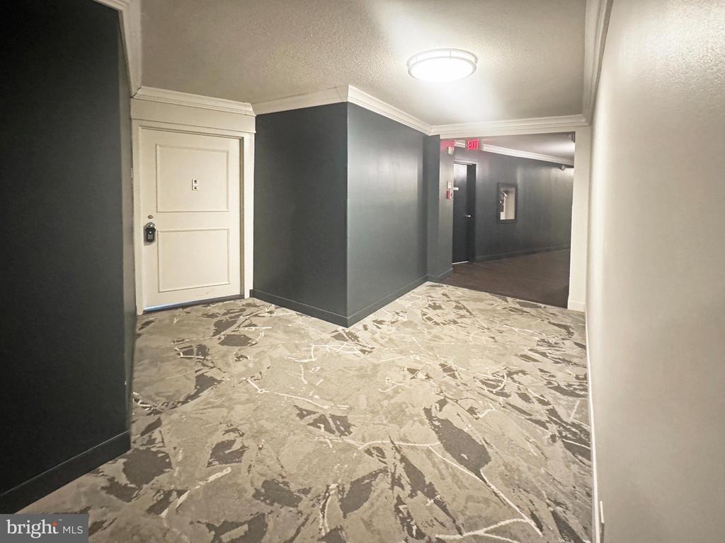 307 YOAKUM PARKWAY Unit: 816