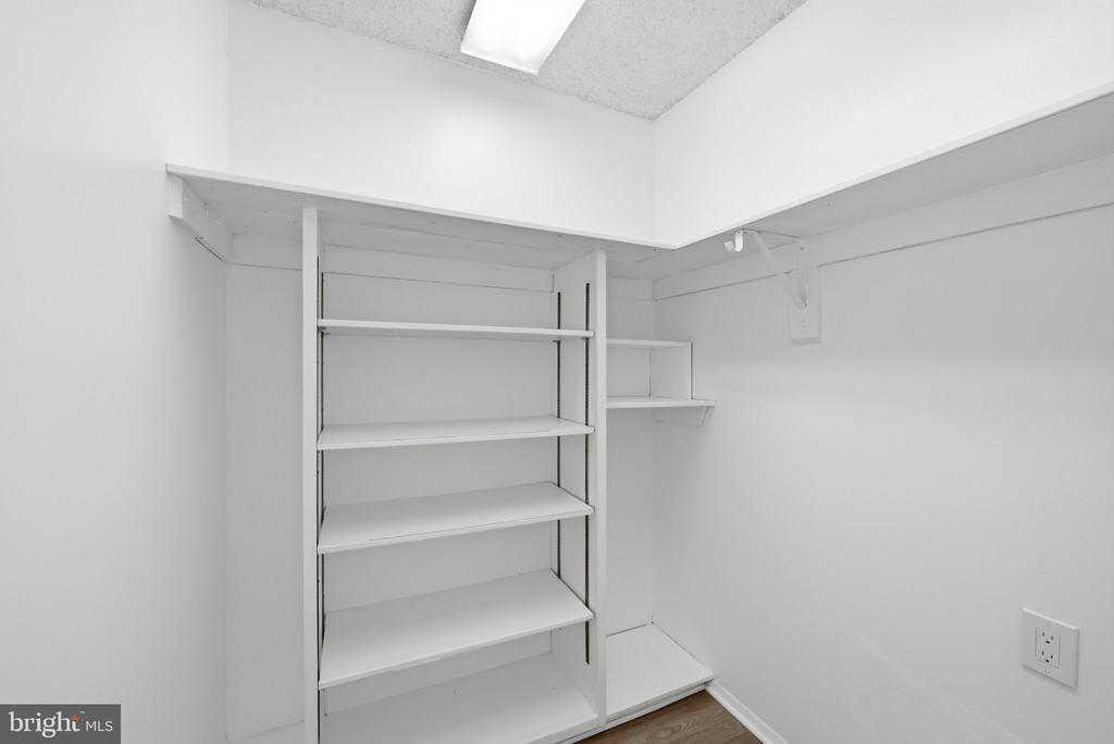 1225 MARTHA CUSTIS DRIVE Unit: 717