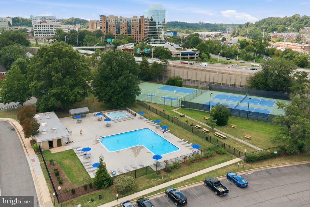 1225 MARTHA CUSTIS DRIVE Unit: 717