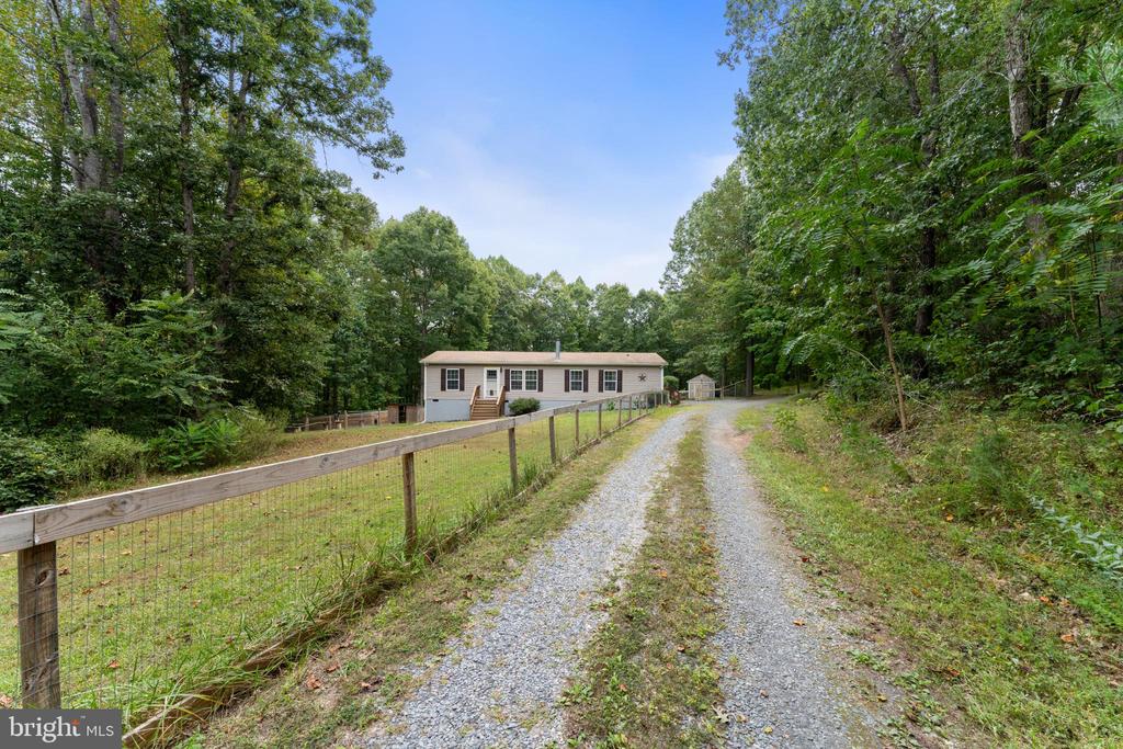 1452 C G WOODSON ROAD