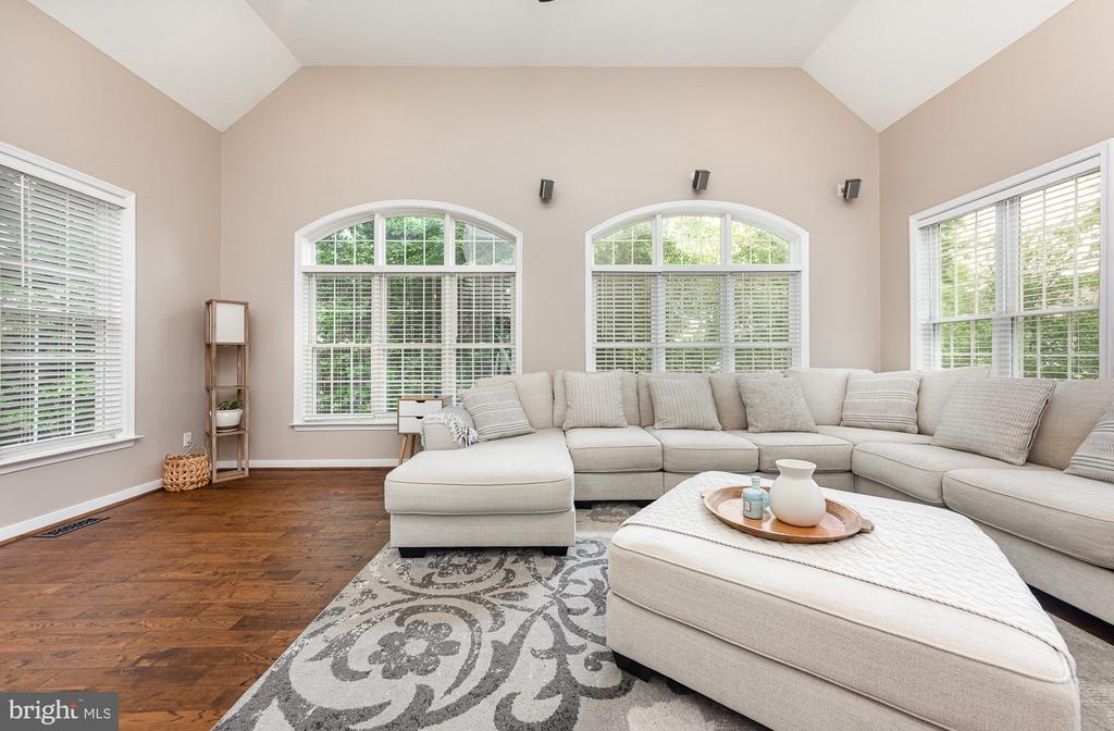 9401 ORCHID TERRACE