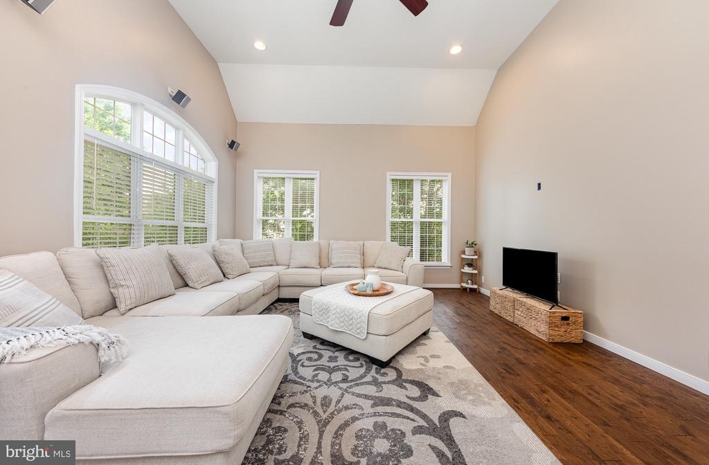 9401 ORCHID TERRACE