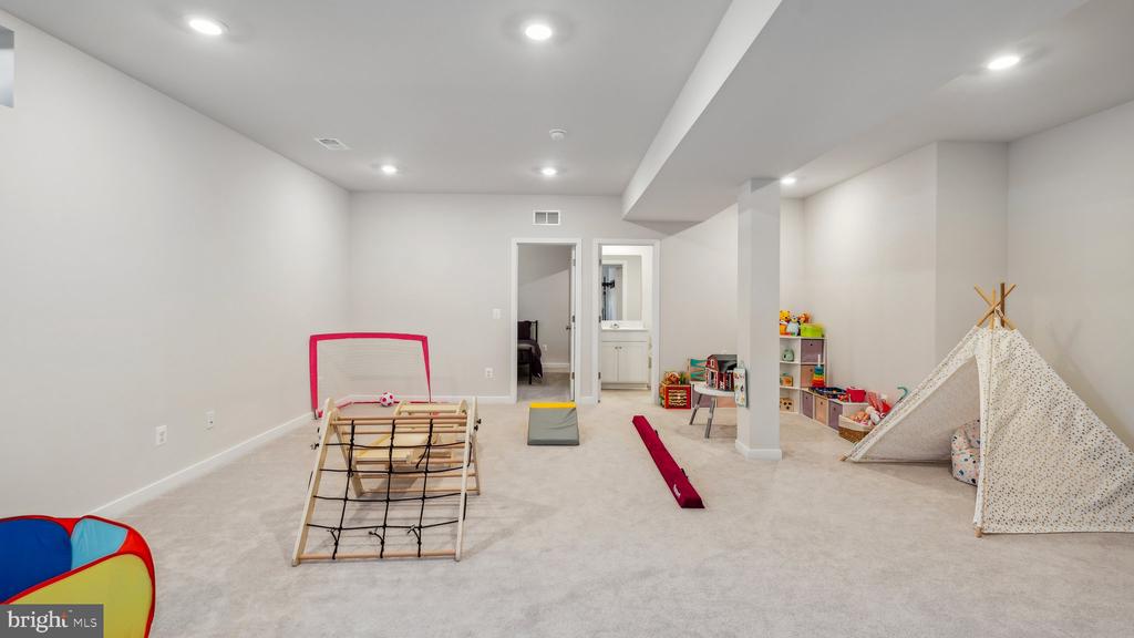 18141 TELFORD DR.