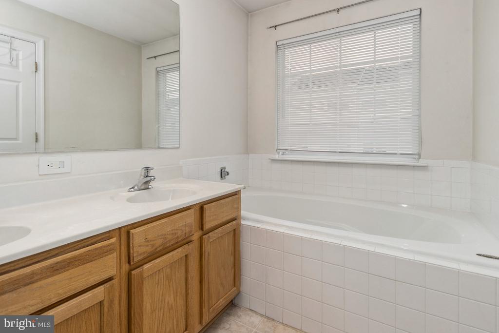 2261 FORSYTHIA DRIVE