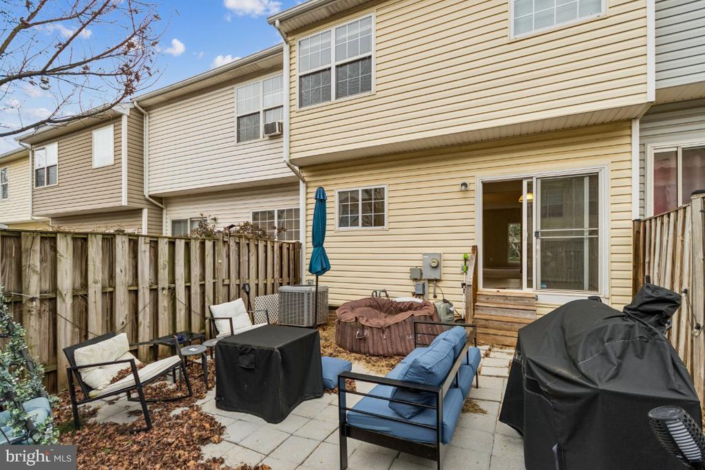 2261 FORSYTHIA DRIVE